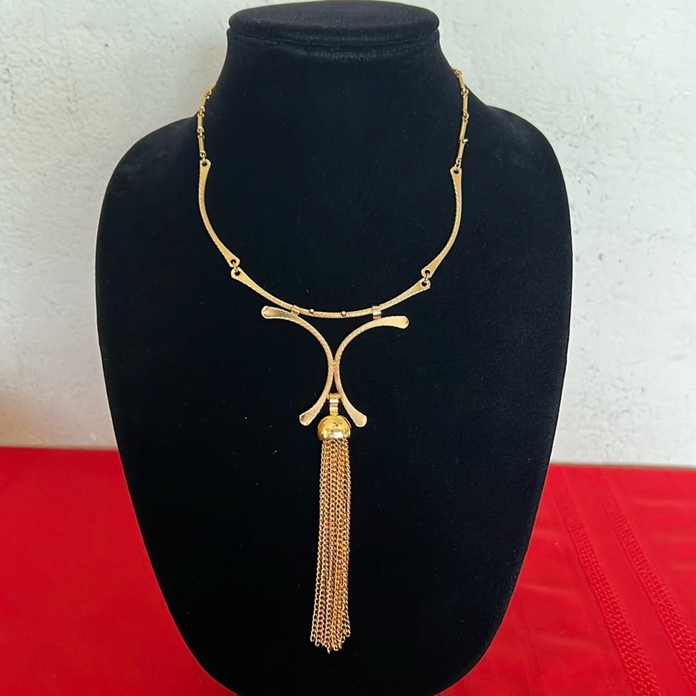 Sarah Coventry Gold Tone Adjustable Tassel Necklace Vintage 70s 80s